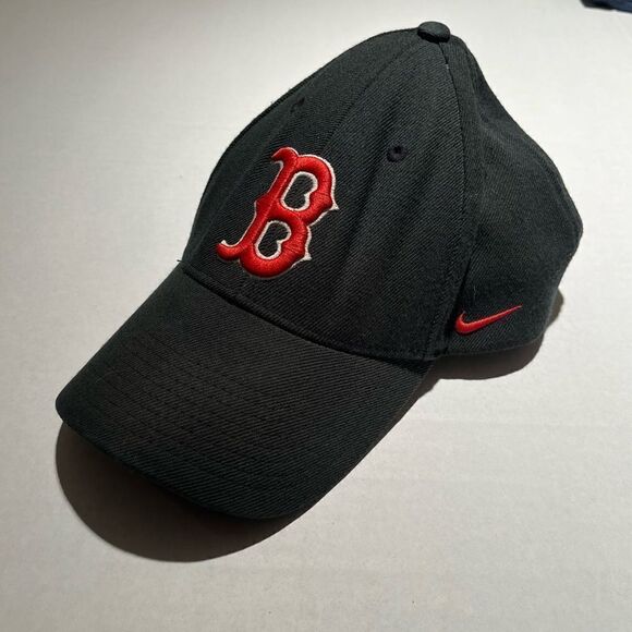 Boston Red Sox Hat - Picture 1 of 4
